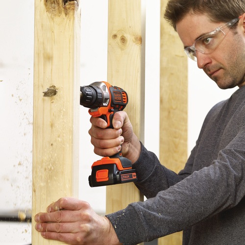 18V Lithium Ion accu schroefboormachine met uitbreidingsmogelijkheden voor  andere toepassingen (multitool) - MT218KB | BLACK+DECKER