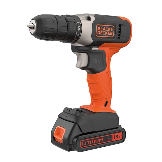 Une perceuse sans fil BLACK+DECKER avec une batterie lithium 18V, au design orange et noir avec une poignée confortable.