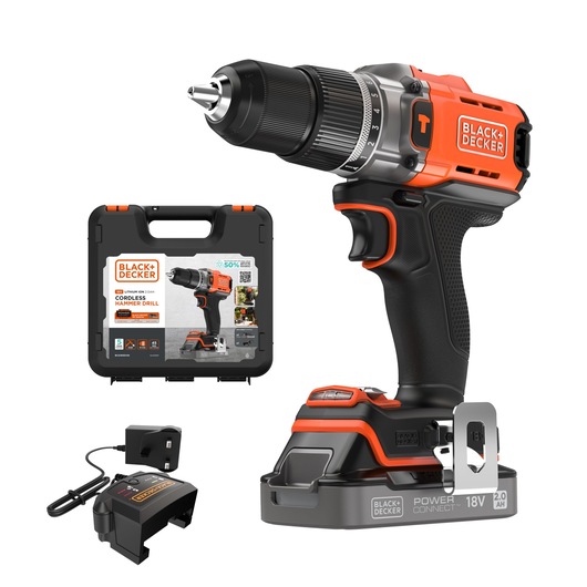 BLACK+DECKER BCD383D1XK perceuse à percussion sans fil, vue latérale, avec mallette et chargeur.