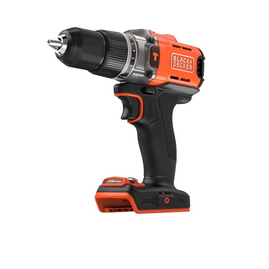 BLACK+DECKER BCD383XN perceuse sans fil, noire et orange, vue latérale sur fond blanc.
