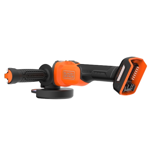 BLACK+DECKER draadloze haakse slijper met borstelloze motor, voorzien van een ergonomische oranje-zwarte handgreep en een zijschijf voor slijptaken.