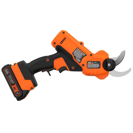 BLACK+DECKER BCPP18D1 snoeischaar snoerloos, oranje en zwart, zijaanzicht op witte achtergrond.