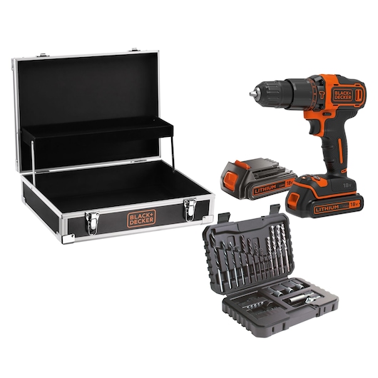 Een BLACK+DECKER draadloze boorset met een oranje-zwarte boormachine, twee 18V lithiumbatterijen, een zwarte opbergkoffer en een gereedschapsset met boorbits en accessoires.