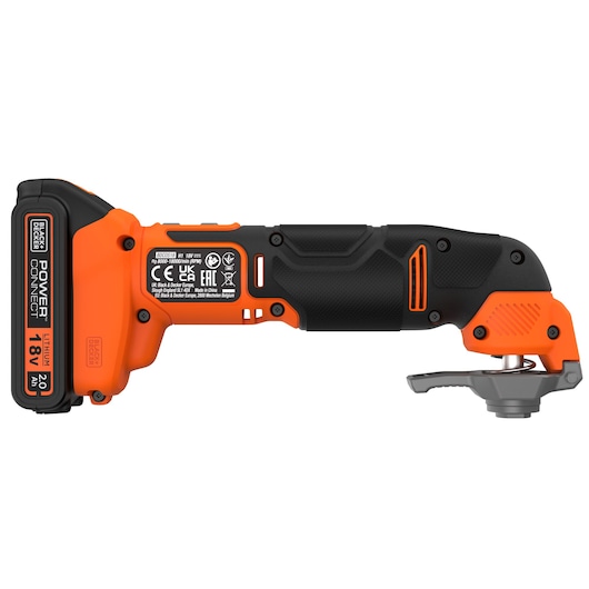 BLACKDECKER BDCOS18D1K outil multifonctions oscillant sans fil, orange et noir, vue latérale sur fond blanc.