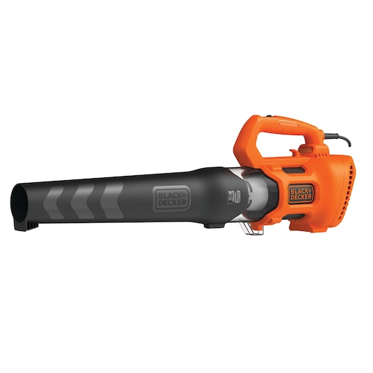 BLACKDECKER BEBL185 elektrische bladblazer, oranje en zwart, zijaanzicht op witte achtergrond.