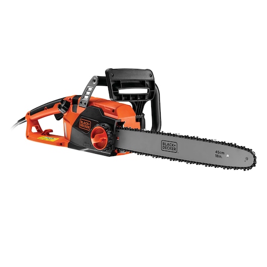 Tronçonneuse électrique BLACK+DECKER avec une lame de 45 cm (18 pouces), corps orange et noir, poignée ergonomique et lame visible portant le logo BLACK+DECKER.