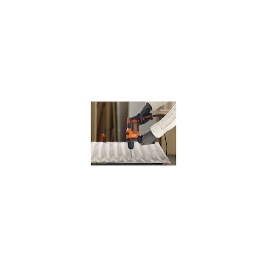 550W Perceuse à Percussion avec 1 vitesse en coffret