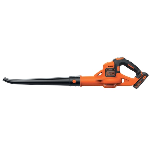 BLACKDECKER GWC1820PC oranje en zwarte draadloze bladblazer zijaanzicht op witte achtergrond.