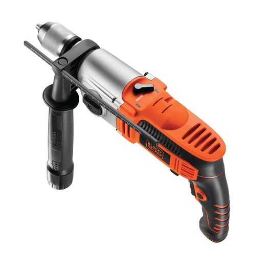 BLACK+DECKER KR1102K elektrische boormachine met pistoolgreep, oranje-zwarte behuizing, zijhandgreep en metalen boorkop, weergegeven op een witte achtergrond.