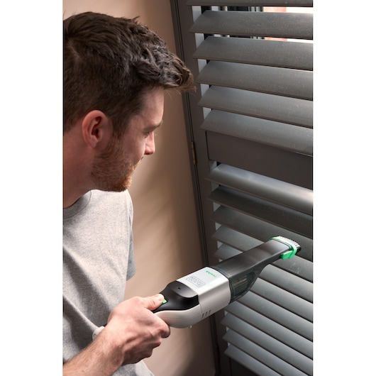 BLACKDECKER REVHV8C handstofzuiger reinigt binnenzonwering
